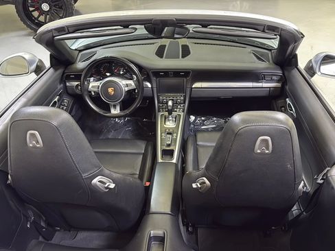 Used 2014 Porsche 911 Carrera image 19