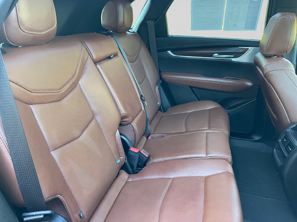Certified 2023 Cadillac XT5 Premium Luxury w/ Technology Package AWD/4WD image 14
