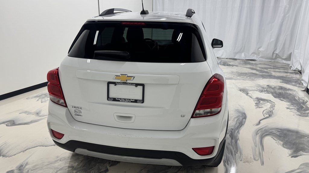 Used 2020 Chevrolet Trax LT w/ LT Convenience Package FWD image 6