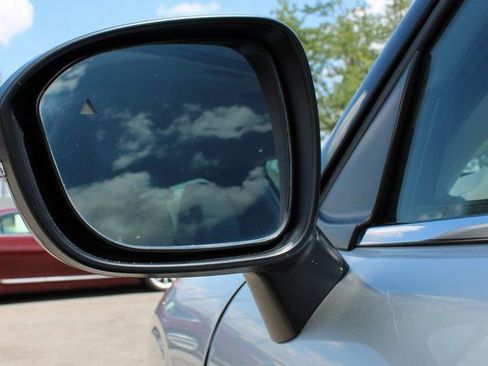 Used 2022 Mitsubishi Outlander SE image 8