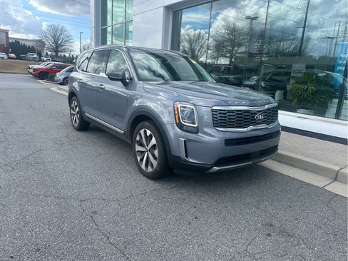 Used 2021 Kia Telluride S image 2