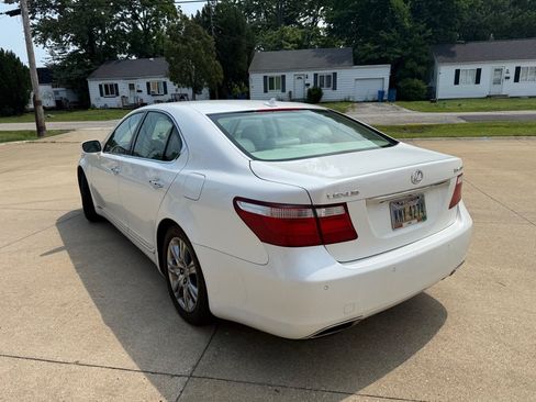 Used 2008 Lexus LS 460 RWD image 8