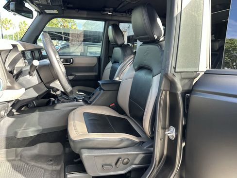 Used 2021 Ford Bronco Wildtrak AWD/4WD image 3