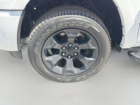 Used 2025 RAM 1500 Big Horn AWD/4WD image 30