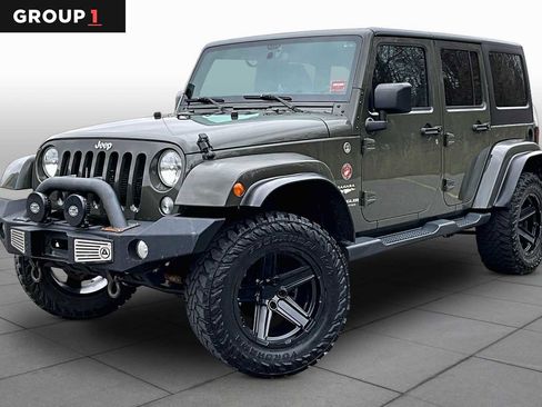Used 2015 Jeep Wrangler Unlimited Sahara w/ Dual Top Group AWD/4WD image 1