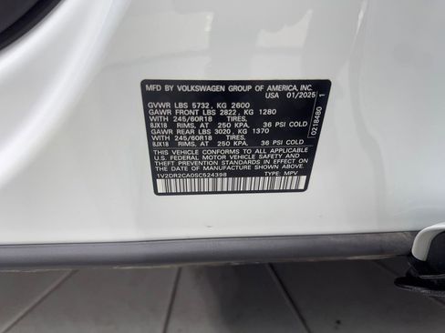 Used 2025 Volkswagen Atlas SE image 93