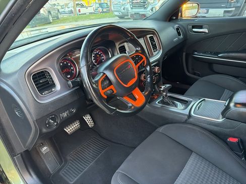 Used 2019 Dodge Charger Scat Pack image 8
