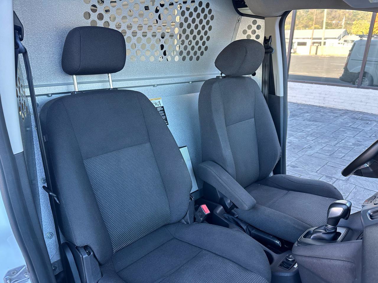 Used 2017 Ford Transit Connect XL FWD image 12