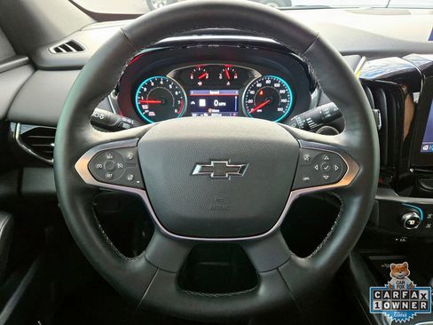Used 2024 Chevrolet Traverse RS image 31