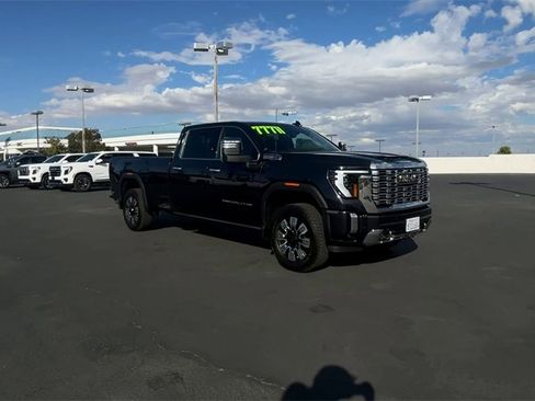 Used 2025 GMC Sierra 2500 Denali w/ Technology Package image 2