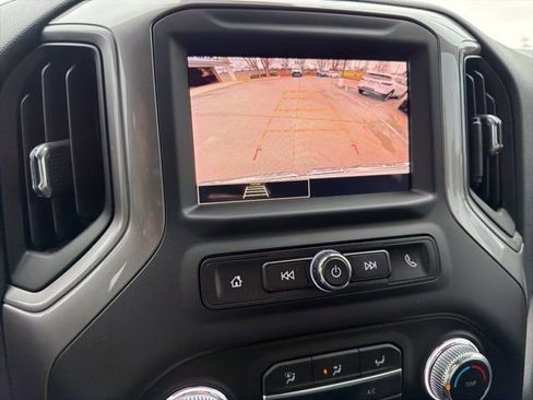 Used 2022 GMC Sierra 1500 Pro w/ Convenience Package image 17