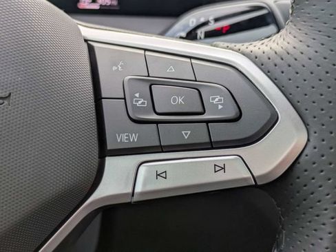 New 2026 Volkswagen Tiguan SE R-Line FWD image 26