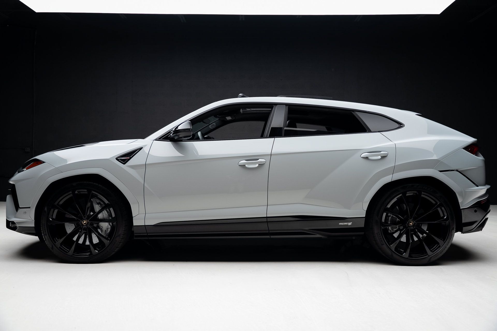 Used 2024 Lamborghini Urus S AWD/4WD image 17