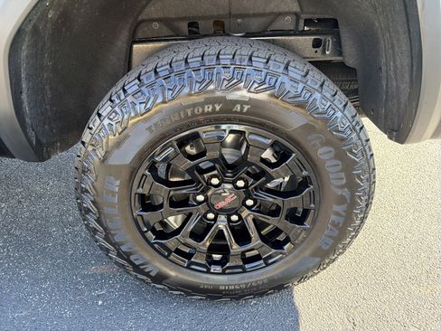 Used 2026 GMC Canyon Elevation w/ Convenience Package image 19