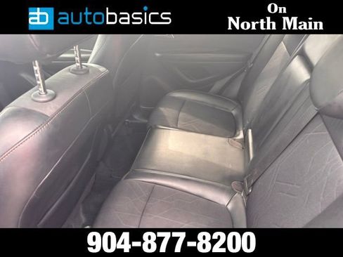 Used 2021 Chevrolet Trax LT FWD image 17
