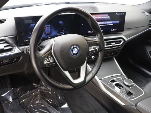 Used 2023 BMW i4 eDrive35 w/ Premium Package RWD image 7