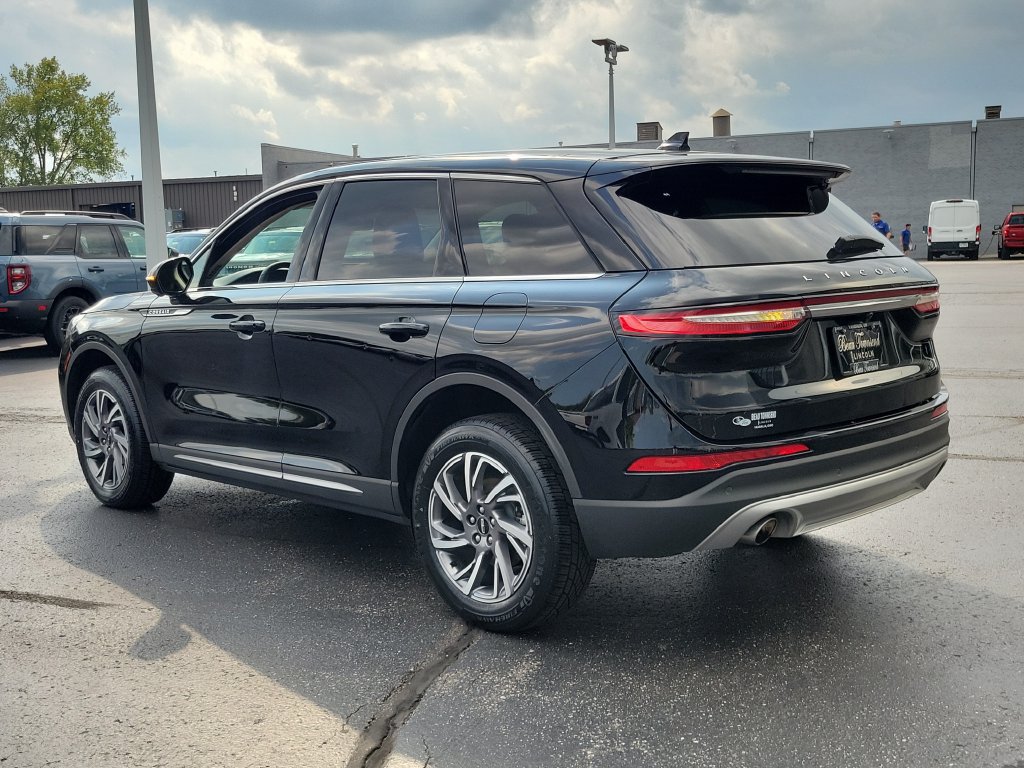 Certified 2023 Lincoln Corsair AWD w/ Equipment Group 101A image 6