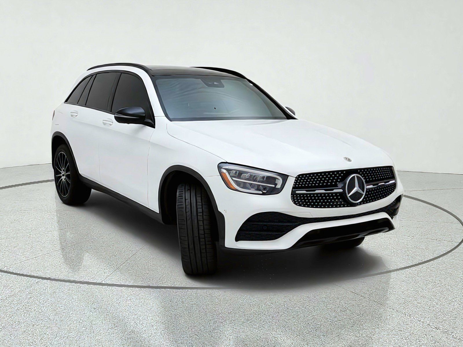Certified 2022 Mercedes-Benz GLC 300 image 4