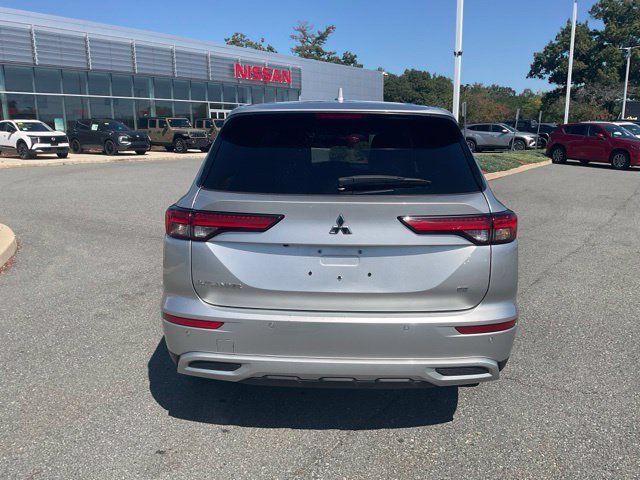 Used 2024 Mitsubishi Outlander SE FWD image 5