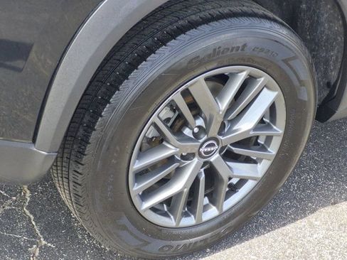 Used 2023 Nissan Rogue S FWD image 7