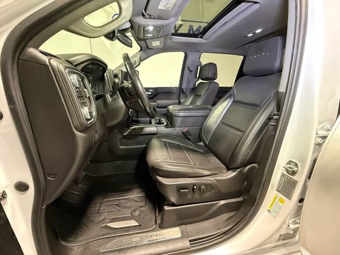 Used 2021 GMC Sierra 3500 Denali AWD/4WD image 16