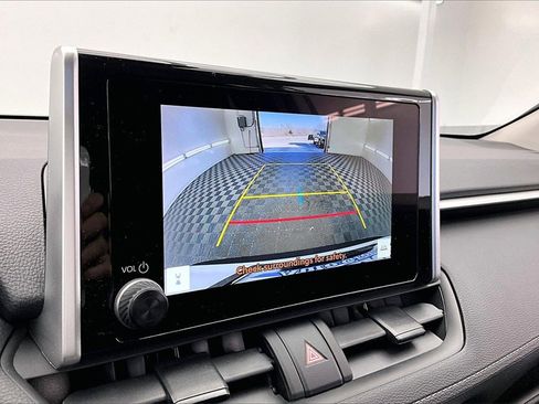 Used 2025 Toyota RAV4 LE image 21