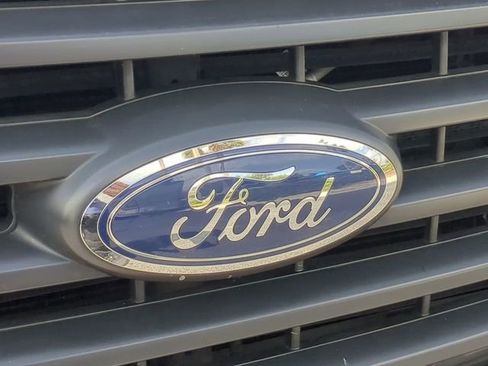 Used 2016 Ford F150 XLT w/ Equipment Group 302A Luxury AWD/4WD image 13