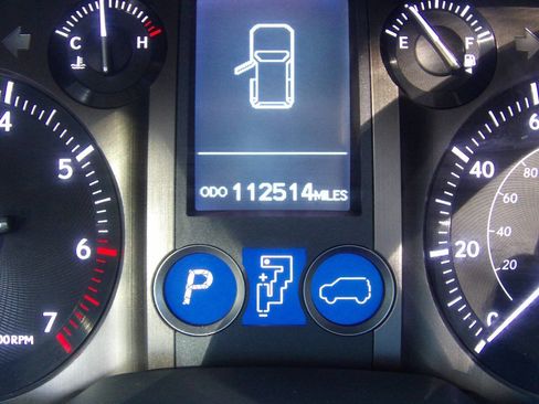 Used 2011 Lexus GX 460 Base AWD 4dr SUV image 30