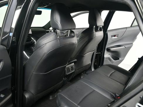 Used 2022 Toyota Venza XLE image 31