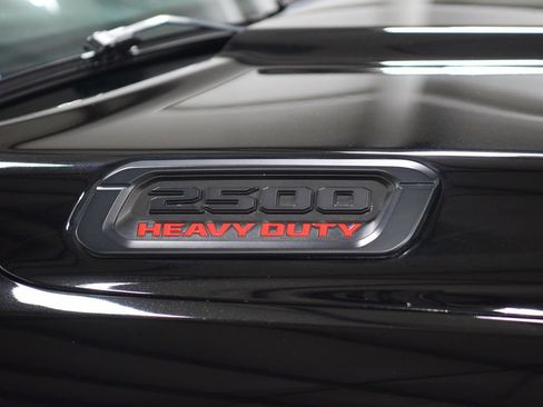 Used 2020 RAM 2500 Big Horn w/ Level 2 Equipment Group AWD/4WD image 14