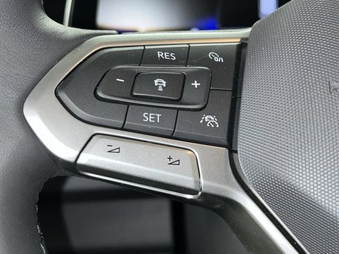 New 2026 Volkswagen Jetta SE FWD image 16