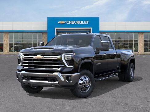 New 2026 Chevrolet Silverado 3500 LTZ w/ LTZ Plus Package AWD/4WD image 6