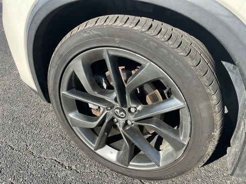 Used 2019 INFINITI QX50 Essential w/ Sensory Package image 28