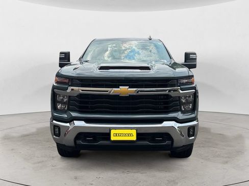 Used 2026 Chevrolet Silverado 3500 LT AWD/4WD image 2