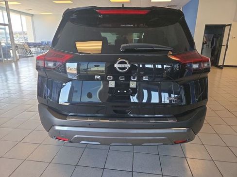 Used 2023 Nissan Rogue SL w/ SL Premium Package FWD image 7