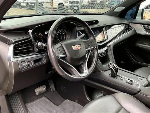 Used 2024 Cadillac XT6 Premium Luxury image 34
