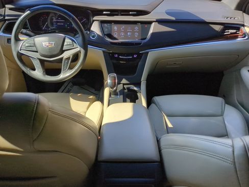 Used 2017 Cadillac XT5 Luxury w/ Driver Awareness Package image 37