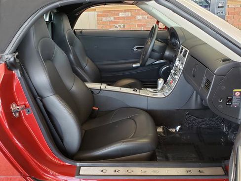 Used 2005 Chrysler Crossfire Limited RWD image 14