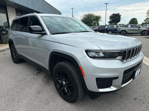 Used 2023 Jeep Grand Cherokee L Laredo w/ Luxury Tech Group I AWD/4WD image 9