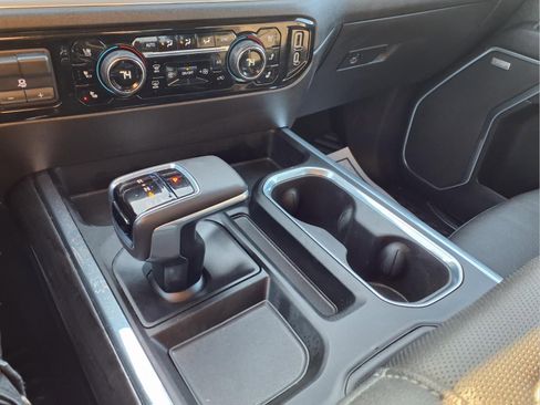 Used 2022 Chevrolet Silverado 1500 LTZ w/ LTZ Premium Package image 9