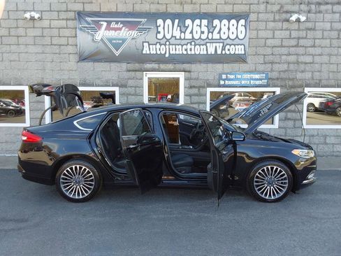 Used 2017 Ford Fusion Titanium image 33