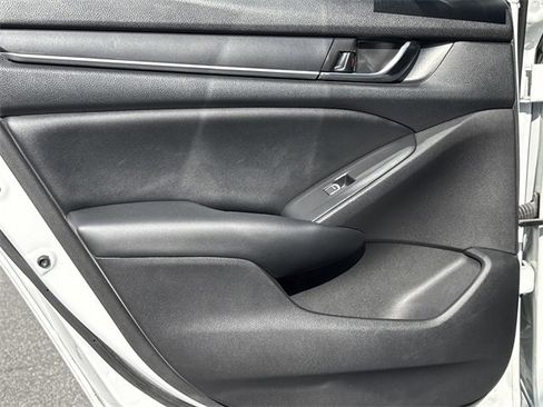 Used 2022 Honda Accord LX image 21