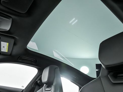 Used 2022 Audi e-tron GT Prestige w/ Prestige Package image 23