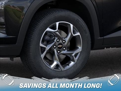 New 2026 Chevrolet Trax LT w/ Driver Confidence Package FWD image 9