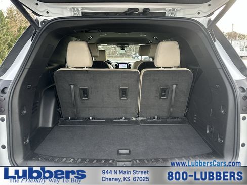 Used 2022 Chevrolet Traverse Premier image 22