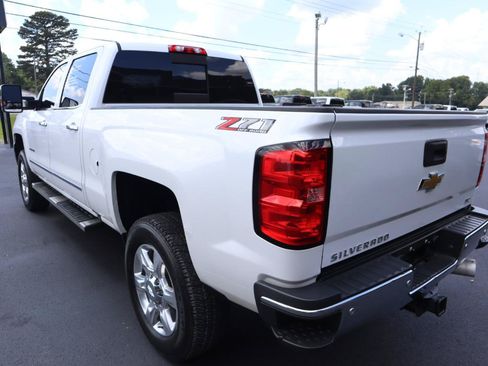Used 2018 Chevrolet Silverado 2500 LTZ w/ Duramax Plus Package AWD/4WD image 7
