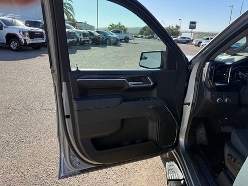 Used 2025 GMC Sierra 1500 Elevation AWD/4WD image 11