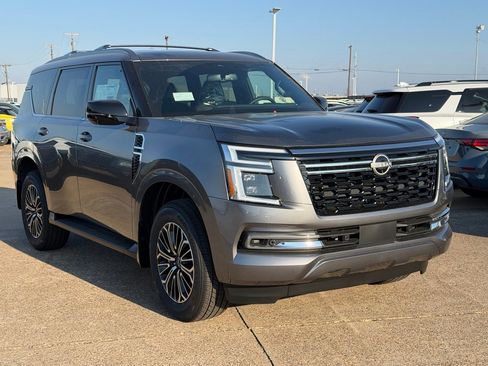 New 2026 Nissan Armada SL w/ Captain's Chari Seat Package image 4