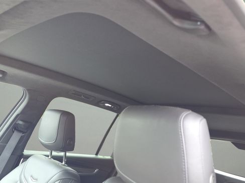 Certified 2024 Cadillac XT6 Sport w/ LPO, ONYX Package image 8