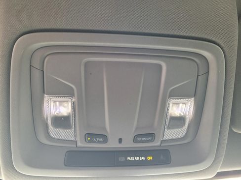 Used 2021 Chevrolet Silverado 2500 W/T image 16